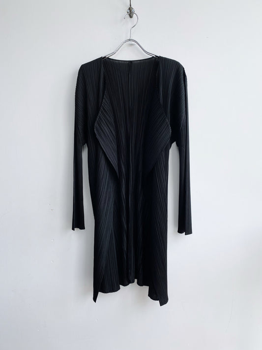 ISSEY MIYAKE PLEATS PEASE FW2014 PLEATED LONG CARDIGAN.