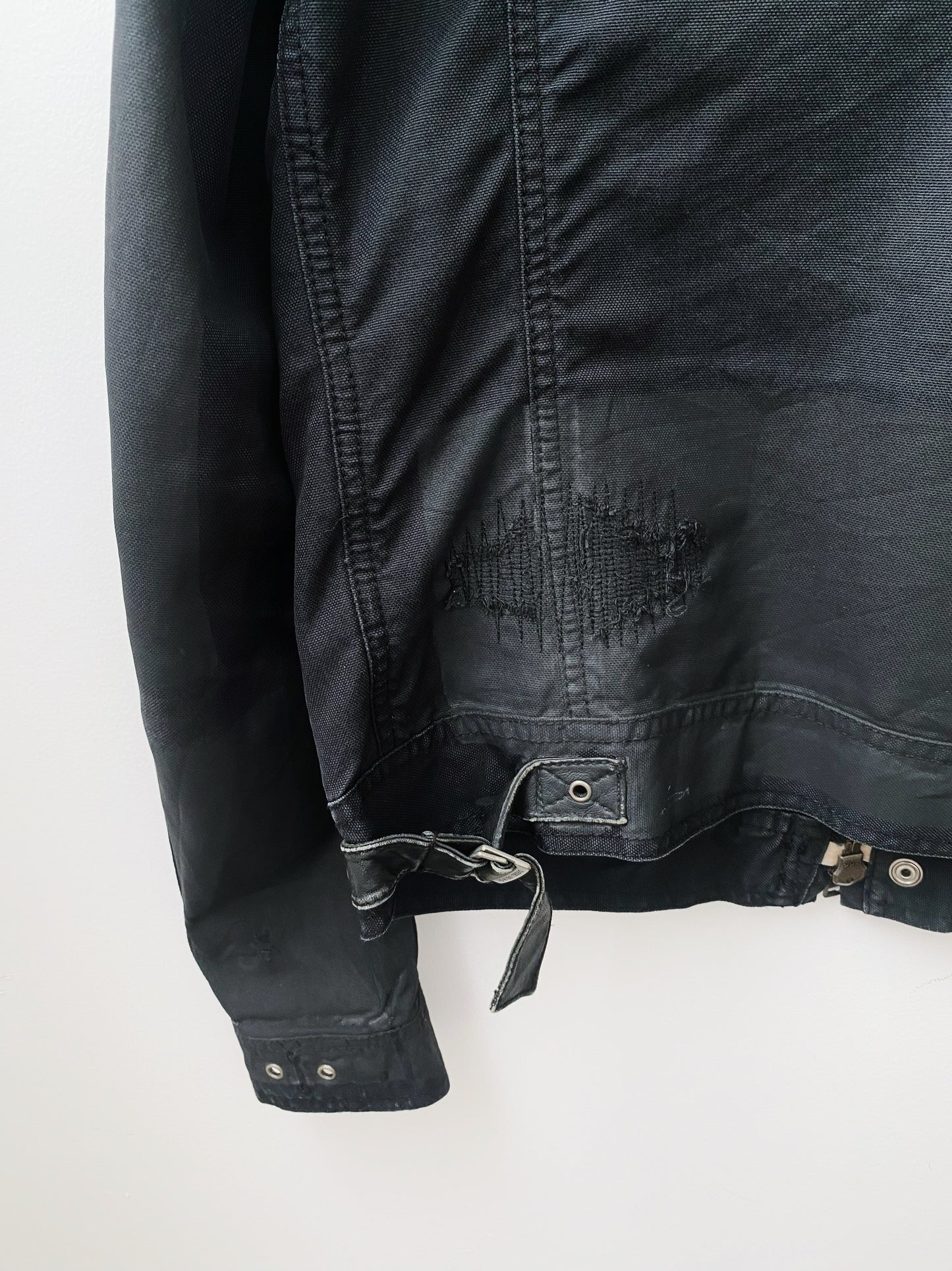 2000s Diesel – 2Way Zip Devastated Jacket.