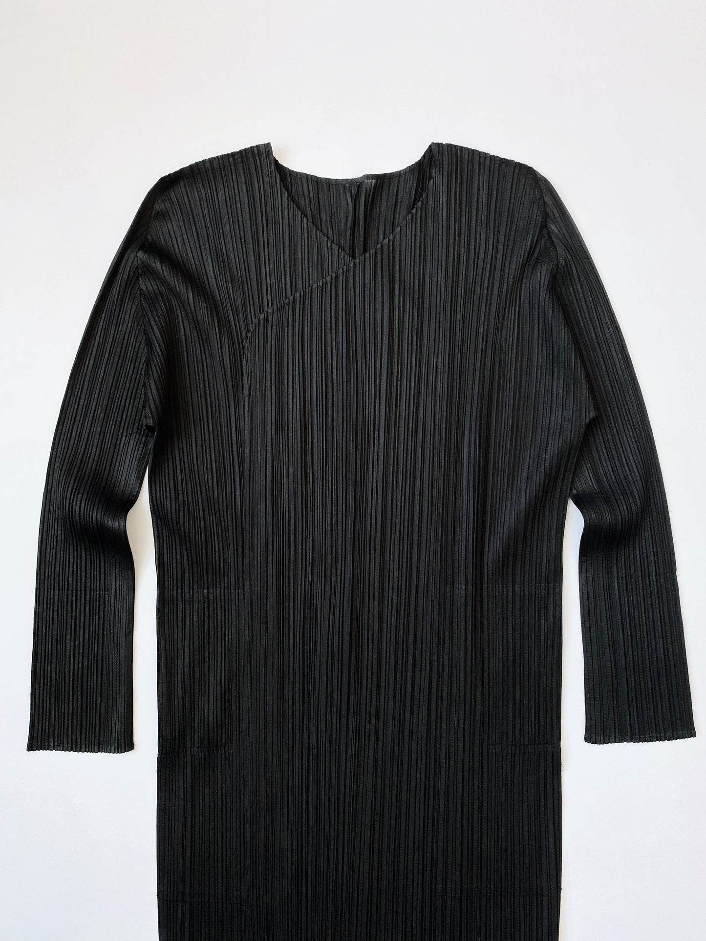 ISSEY MIYAKE PLEATS PEASE FW2014 PLEATED LONG CARDIGAN.
