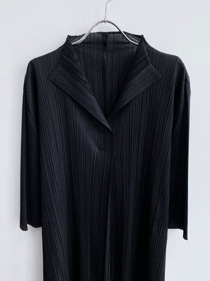 Issey Miyake Pleats Please Spring 2011 Black Top.