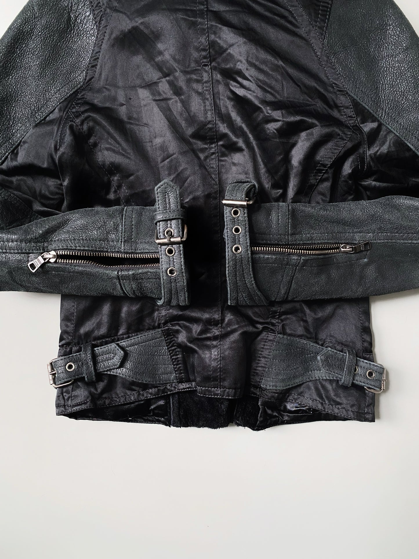 ARMANI EXCHANGE PATCHWORK REAL FUR X LEATHER JACKET WOMEN.