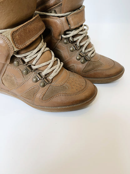 Isabel Marant Bekett Wedge Sneaker – Iconic 2010s Model.